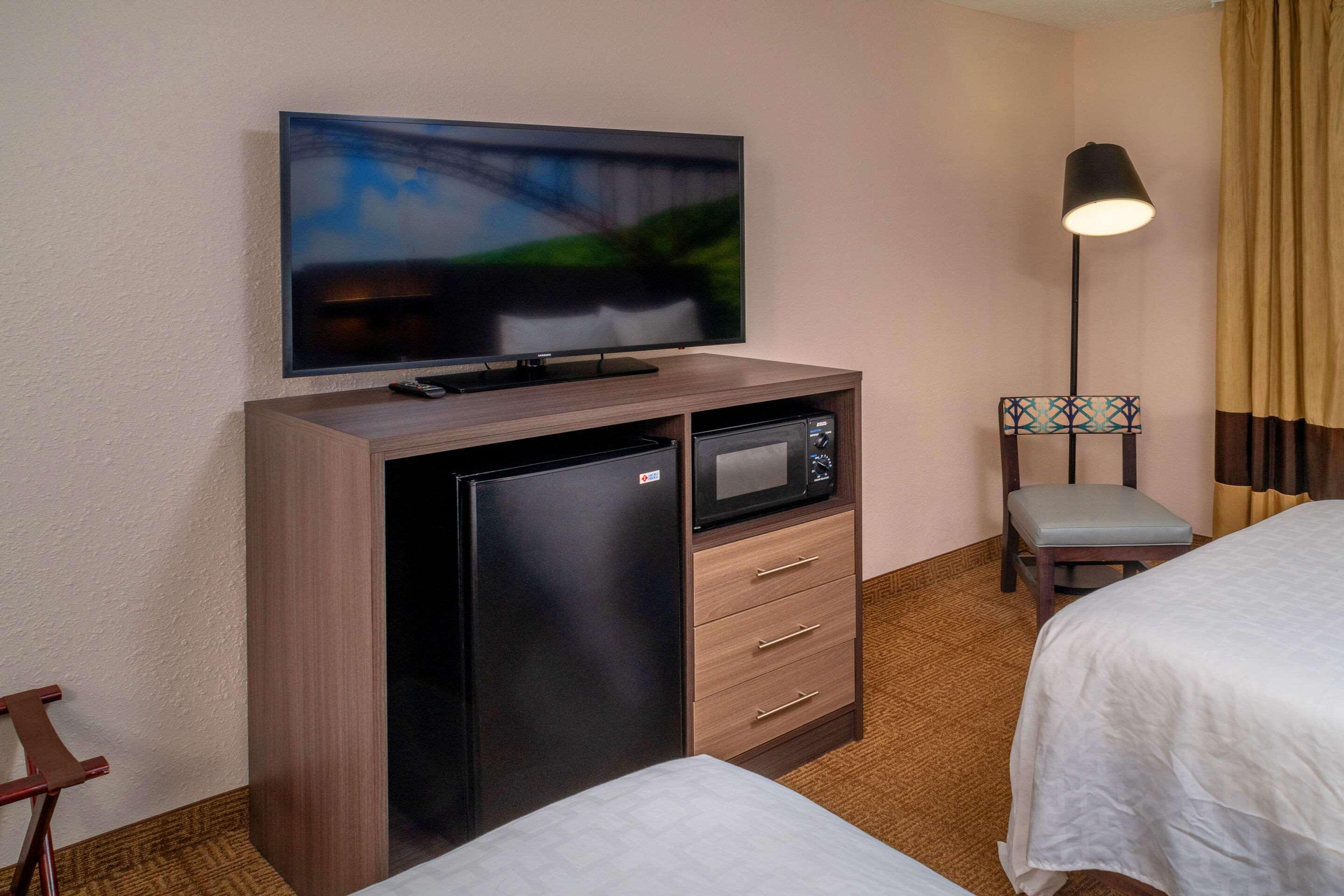 Clarion Pointe Beckley Hotel Ngoại thất bức ảnh