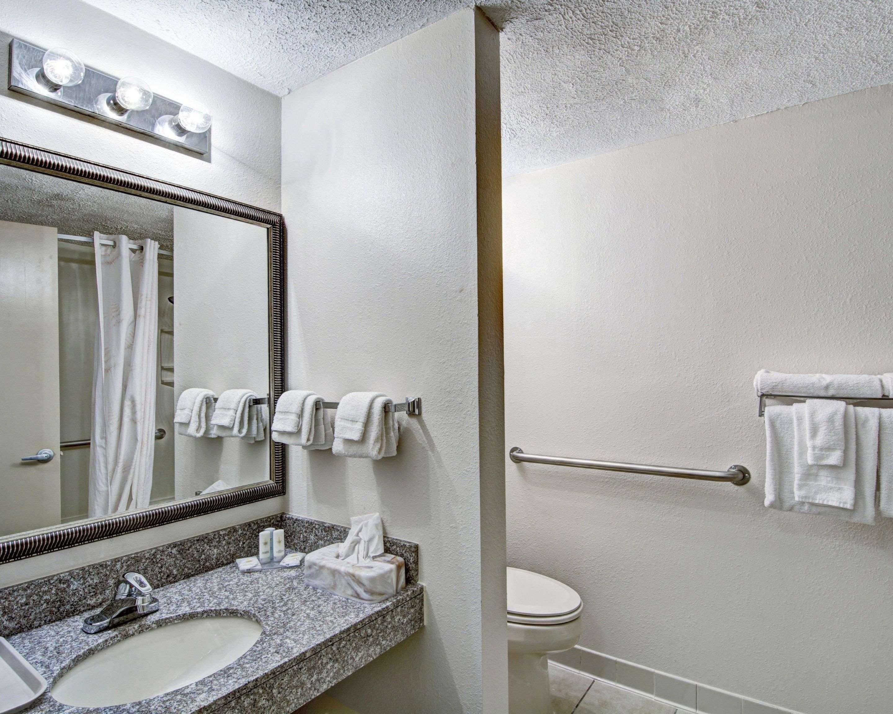 Clarion Pointe Beckley Hotel Ngoại thất bức ảnh