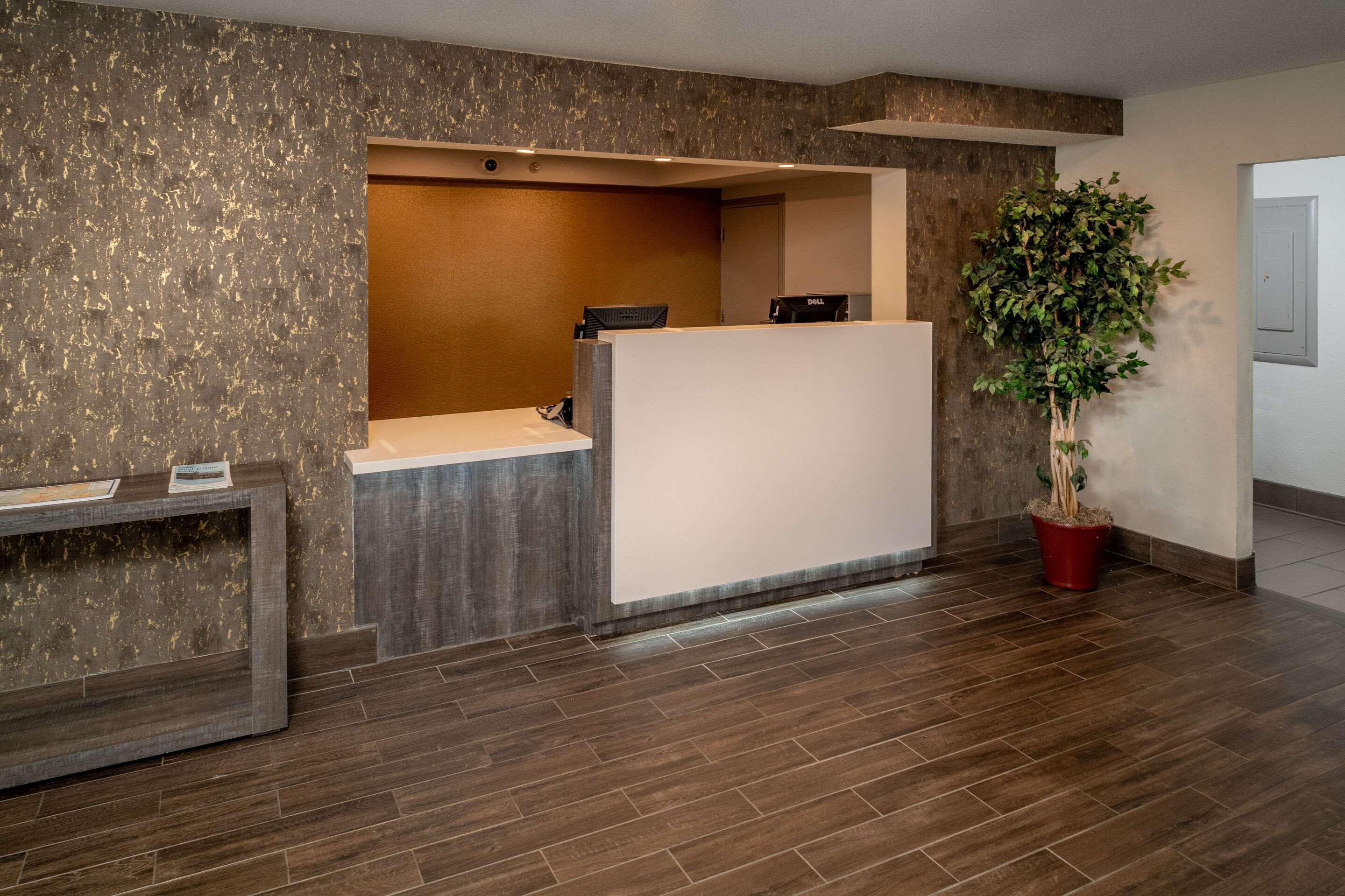 Clarion Pointe Beckley Hotel Ngoại thất bức ảnh