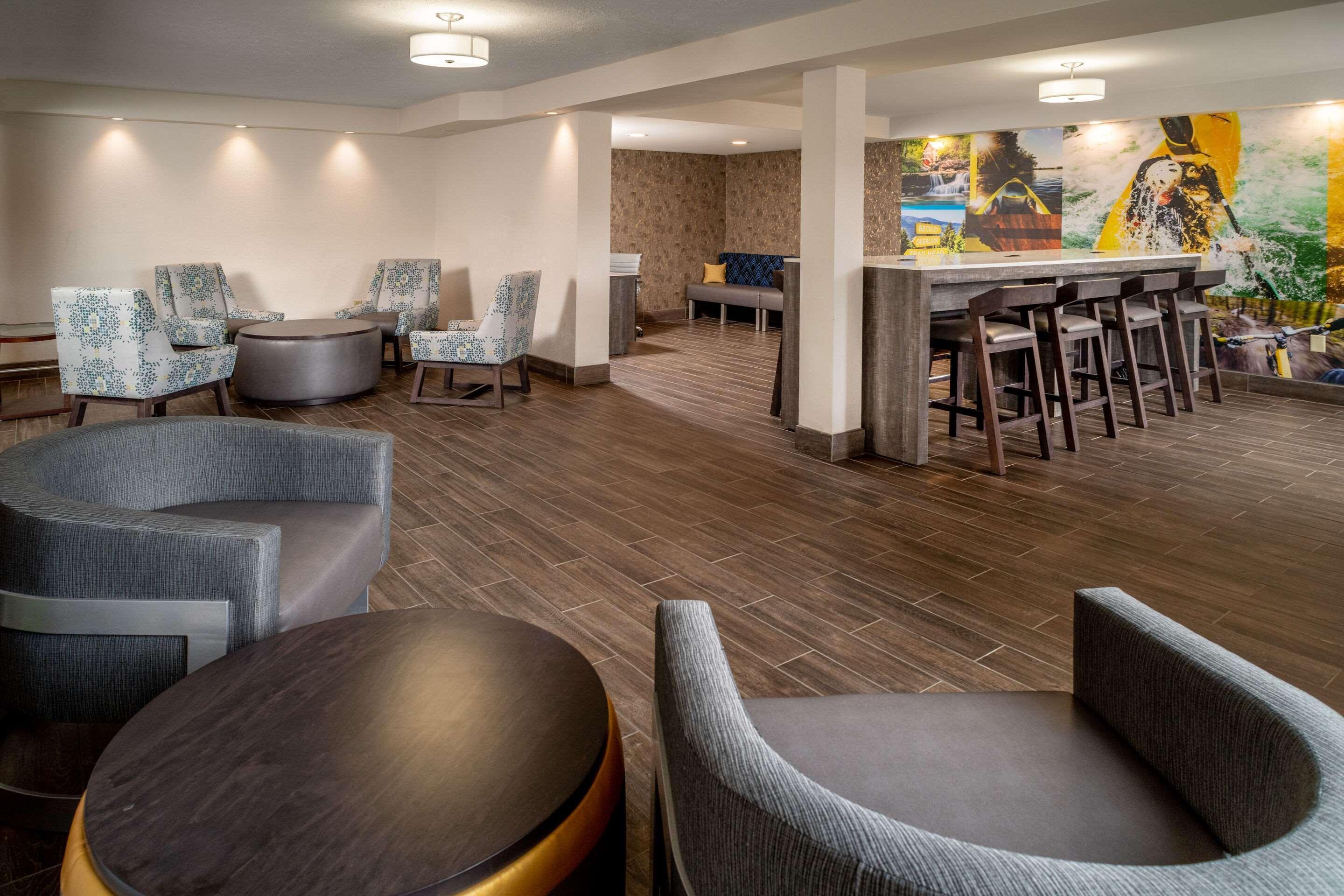 Clarion Pointe Beckley Hotel Ngoại thất bức ảnh