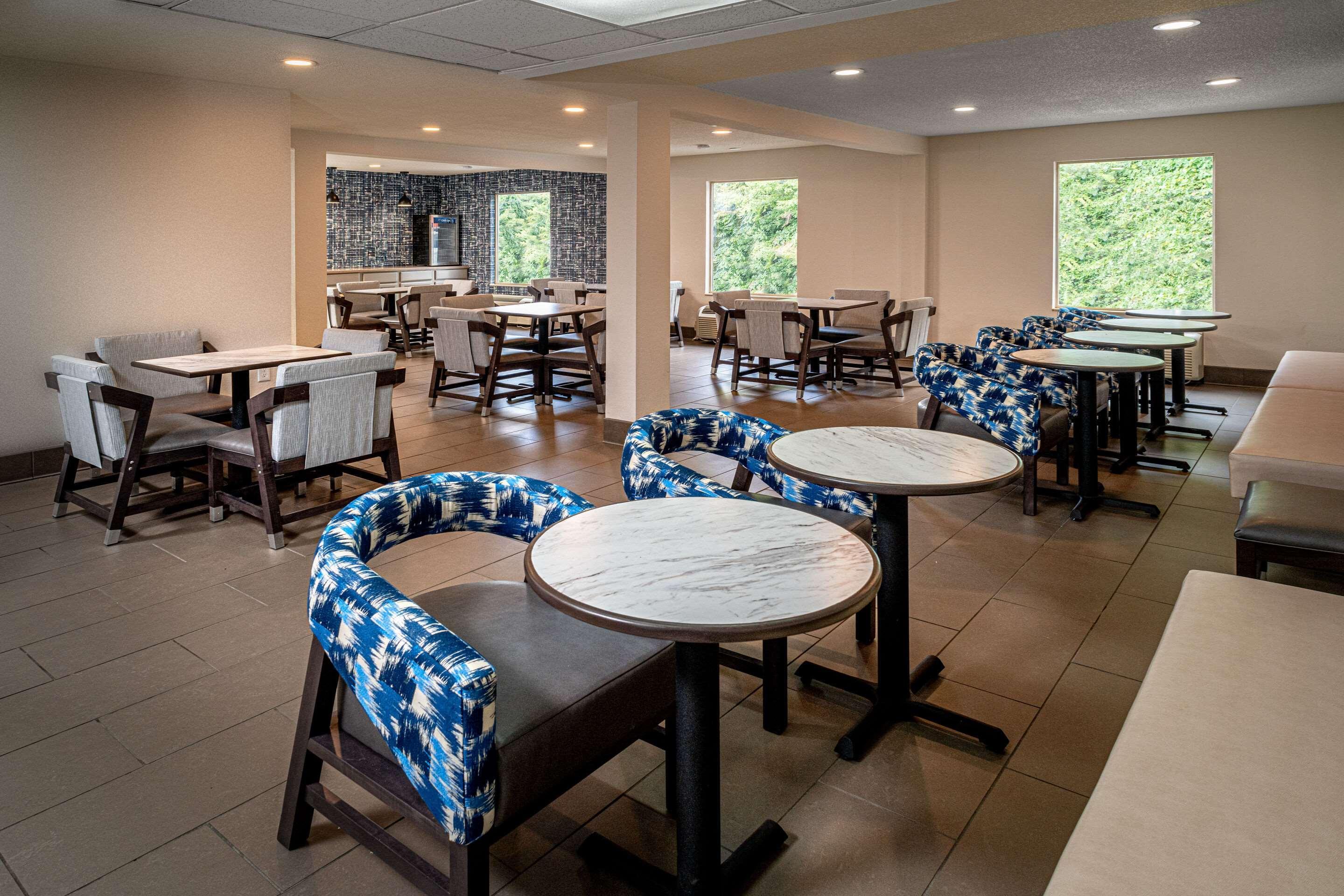 Clarion Pointe Beckley Hotel Ngoại thất bức ảnh
